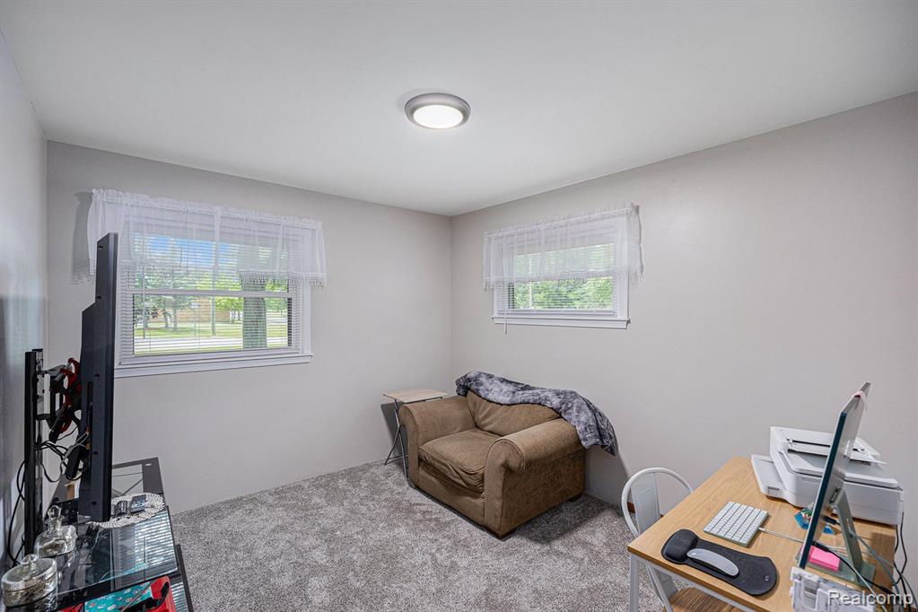 550 N GLASSFORD Street, Capac, MI 48014 — Photo 18