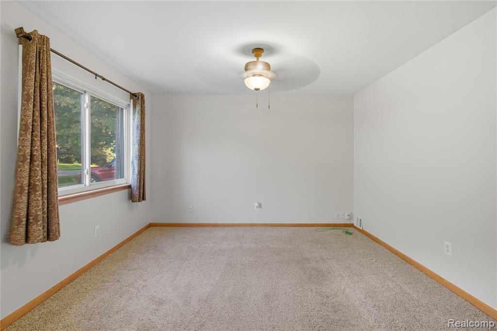 9404 Princess Street, Taylor, MI 48180 — Photo 5