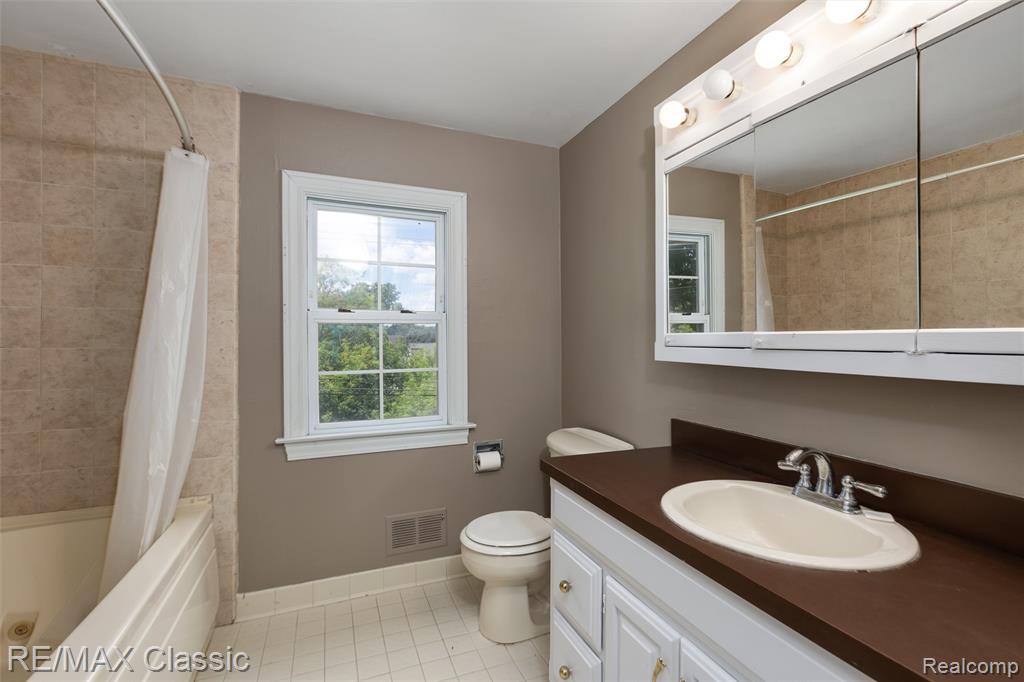 4268 Covered Bridge Road, Bloomfield Hills, MI 48302 — Photo 22