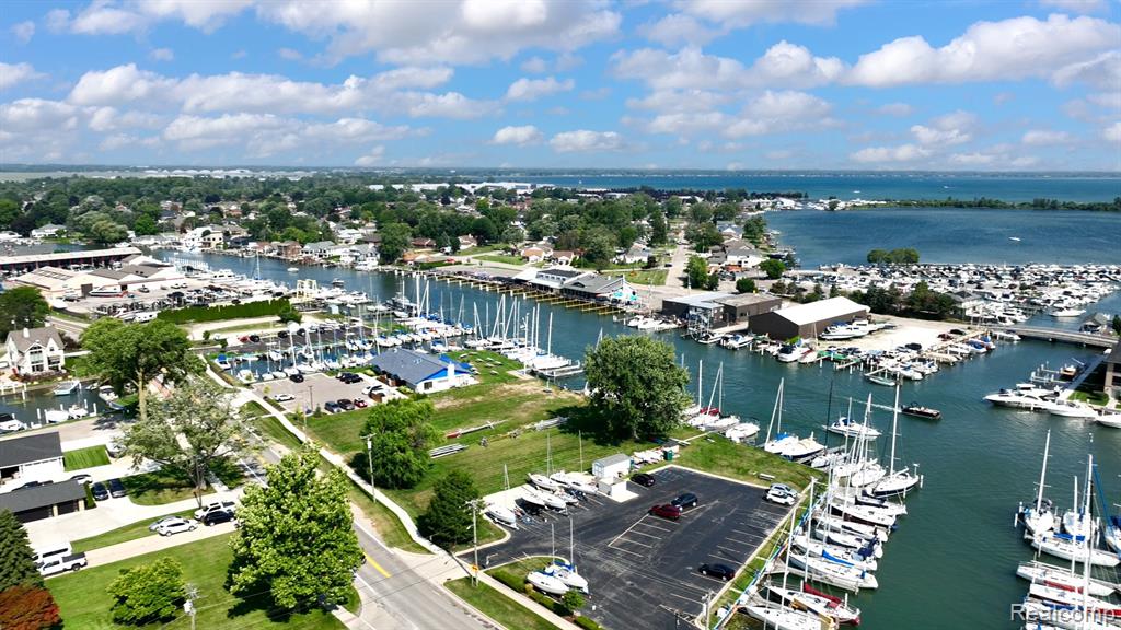 39611 Lakeshore Drive, Harrison Township, MI — Photo 46