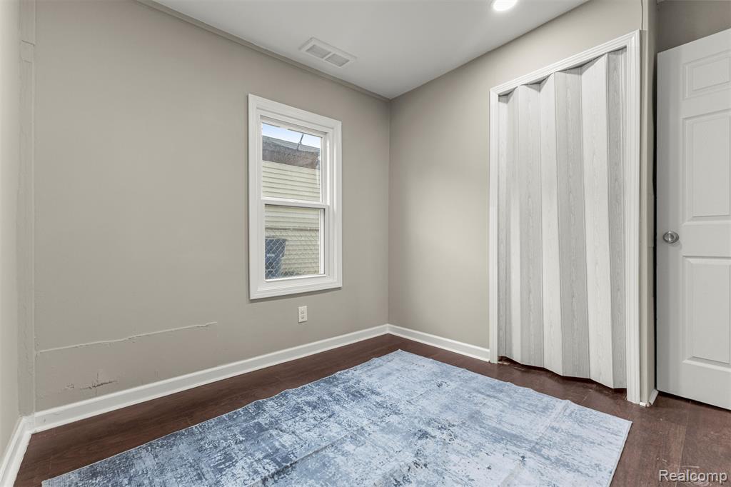 8279 Hugh Street, Westland, MI — Photo 21