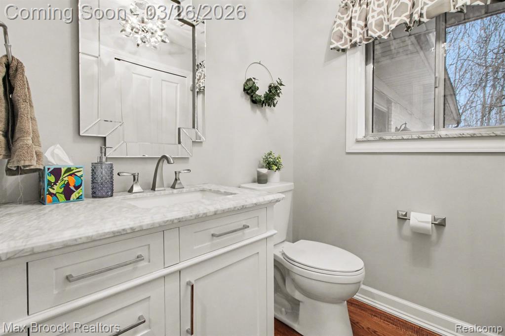 2261 Avondale Street, Sylvan Lake, MI 48320 — Photo 14