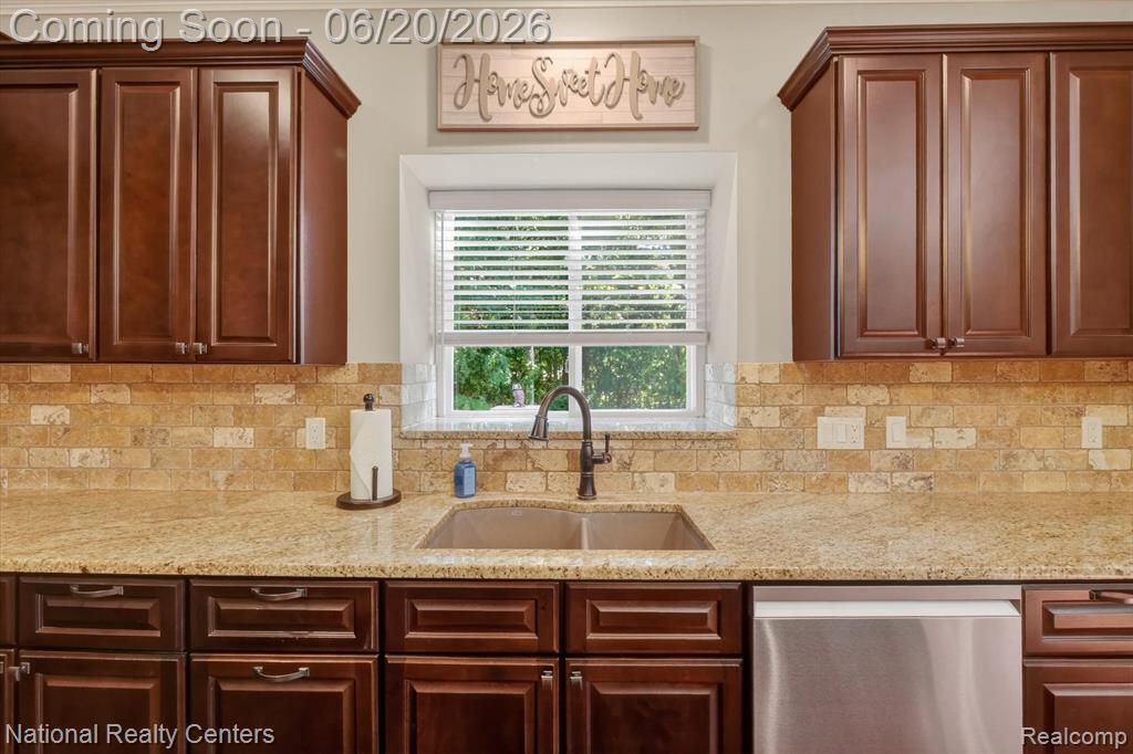58160 International Drive, South Lyon, MI 48178 — Photo 22