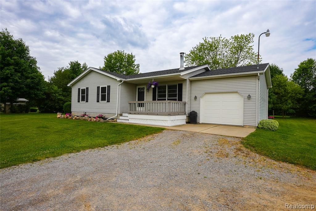 6454 S State Road, Bancroft, MI 48414 — Photo 2