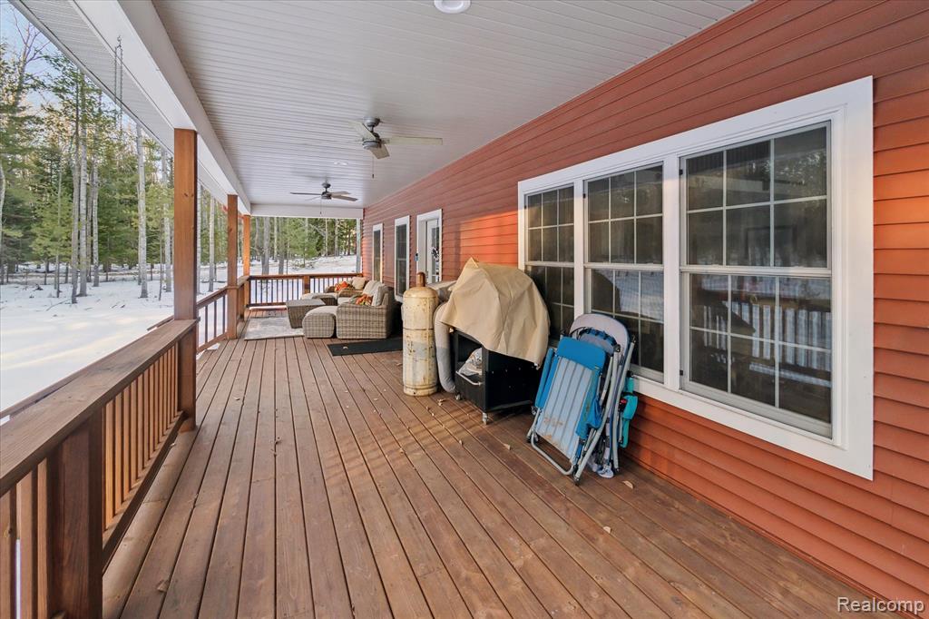 4345 Brenda Court, MI 48656 — Photo 37