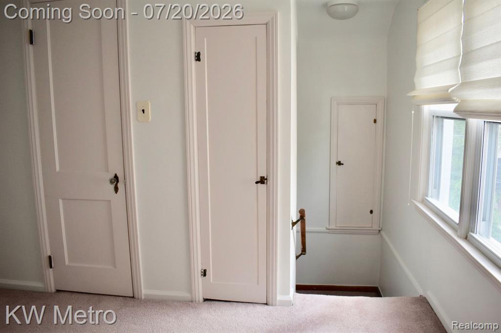 619 N ELIZABETH Street, Dearborn, MI 48128 — Photo 9