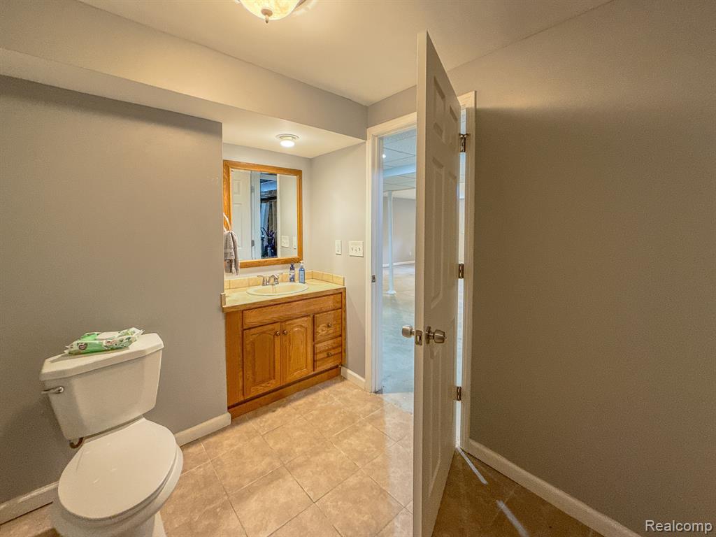 6310 MAPLE Avenue, Swartz Creek, MI 48473 — Photo 49
