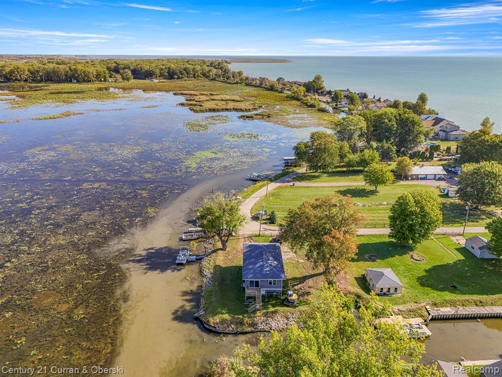 6809 Lakeshore Drive, Newport, MI 48166 — Photo 45