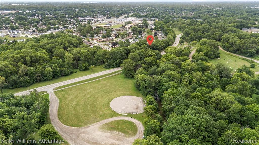 7562 Terri Drive, Westland, MI — Photo 36