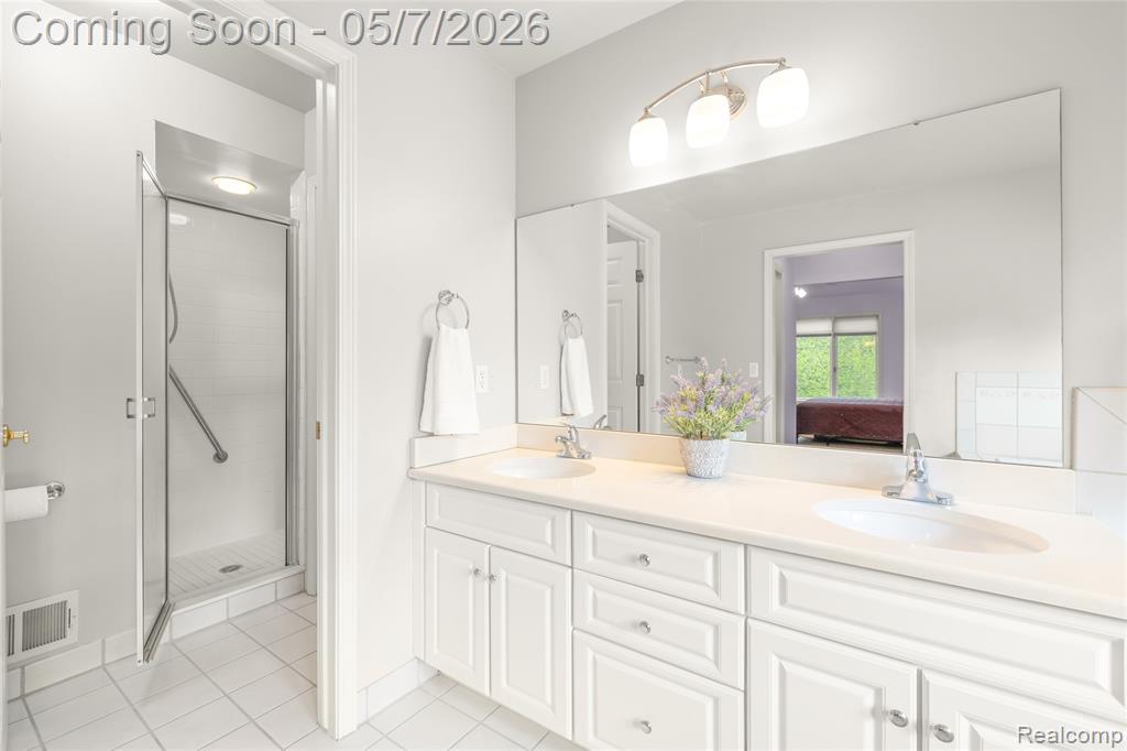 9124 Countrywood Drive, Plymouth, MI 48170 — Photo 20