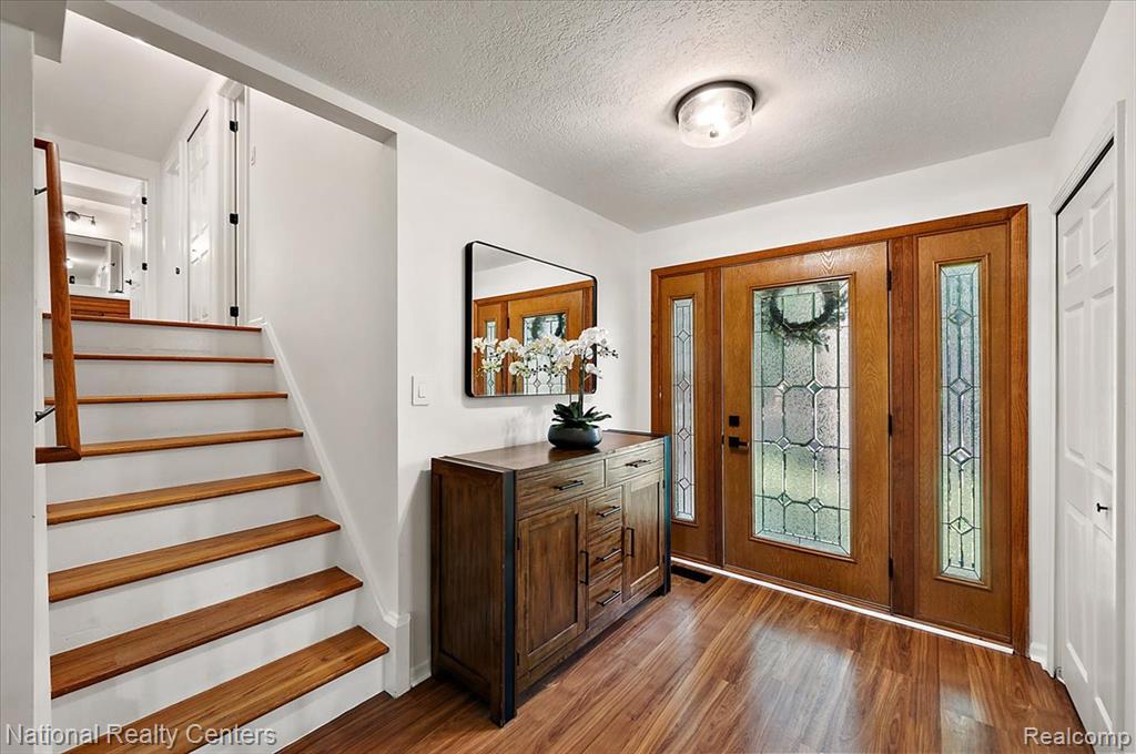 21201 E Chigwidden Street, Northville, MI 48167 — Photo 6