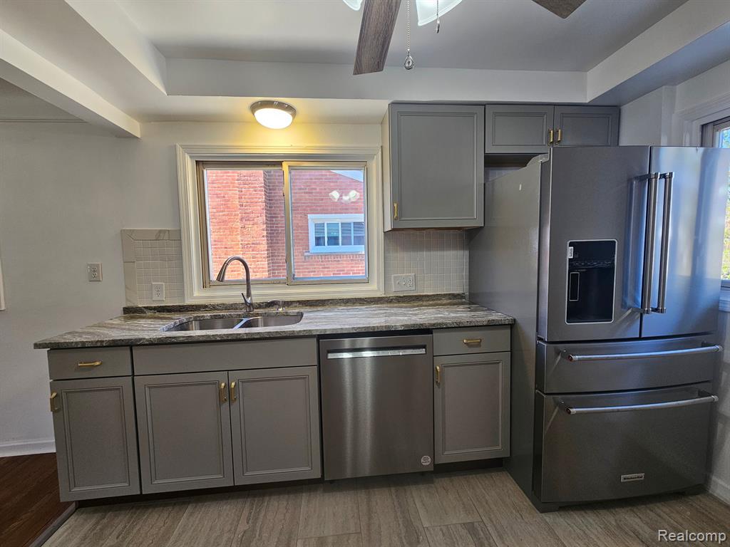 4055 17TH Street, Wyandotte, MI 48192 — Photo 15