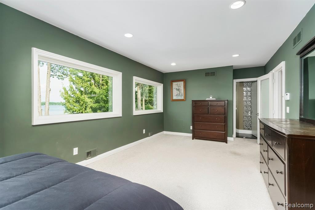 775 Lyle Drive, Waterford, MI 48327 — Photo 36