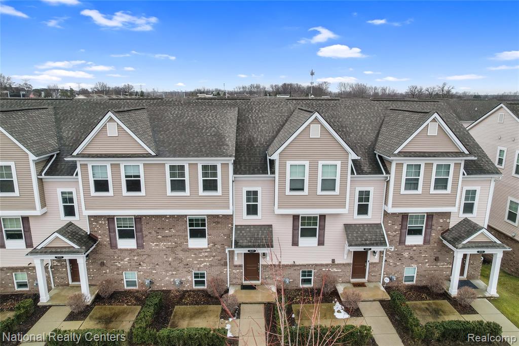 3127 Chambers W, Wixom, MI 48393 — Photo 3