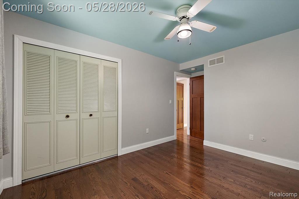 25136 Westmoreland Drive, Farmington, MI 48336 — Photo 22