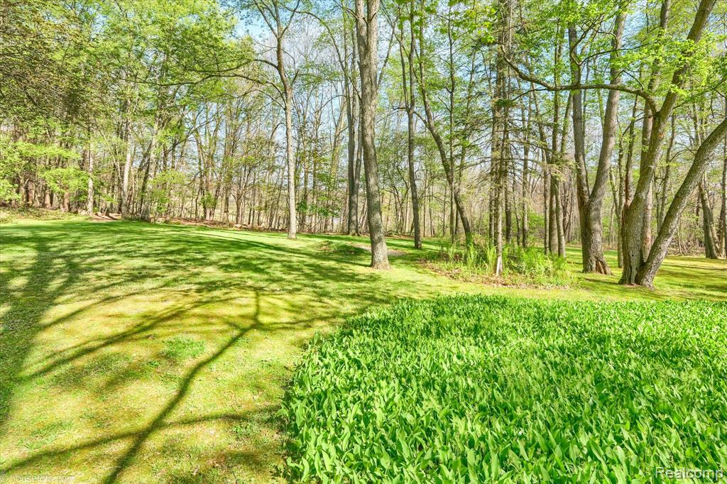 2676 Porcupine Trail, Lapeer, MI 48446 — Photo 54