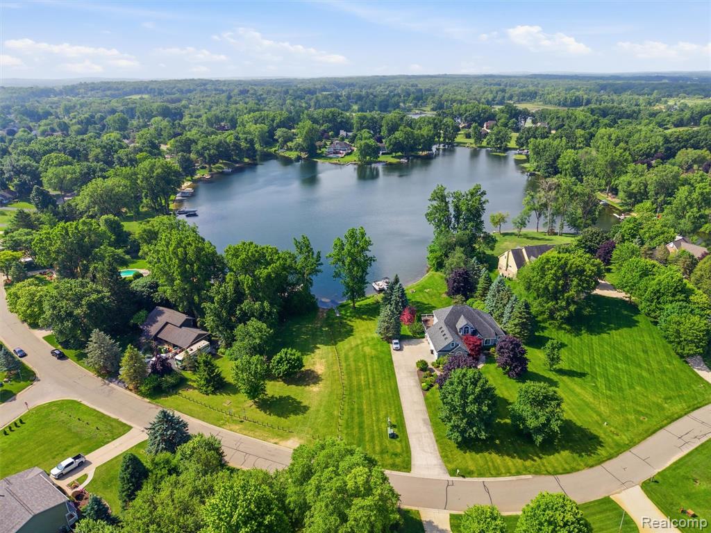 4040 Taggett Lake Drive, Highland, MI — Photo 49