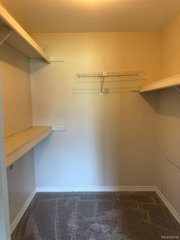 30060 W 12 MILE Road, 89, Farmington Hills, MI 48334 — Photo 12