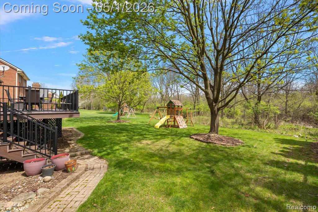 43316 Ashbury Drive, Novi, MI — Photo 48