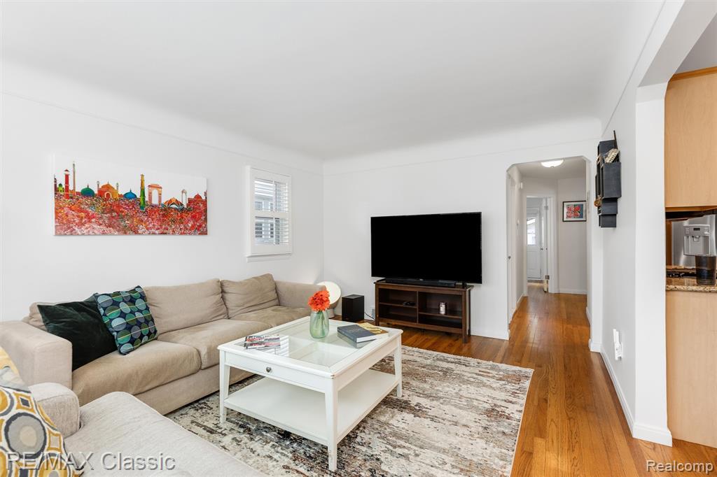 605 Fernwood Road, Royal Oak, MI 48067 — Photo 7