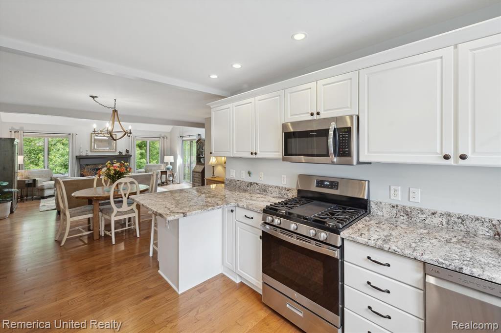 1317 PEPPERGROVE Drive, Brighton, MI 48116 — Photo 21