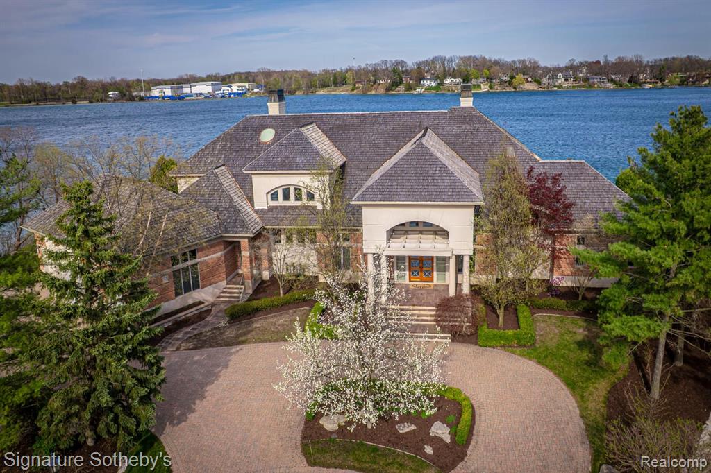 82 CHATEAUX DU LAC, Fenton, MI 48430 — Photo 64