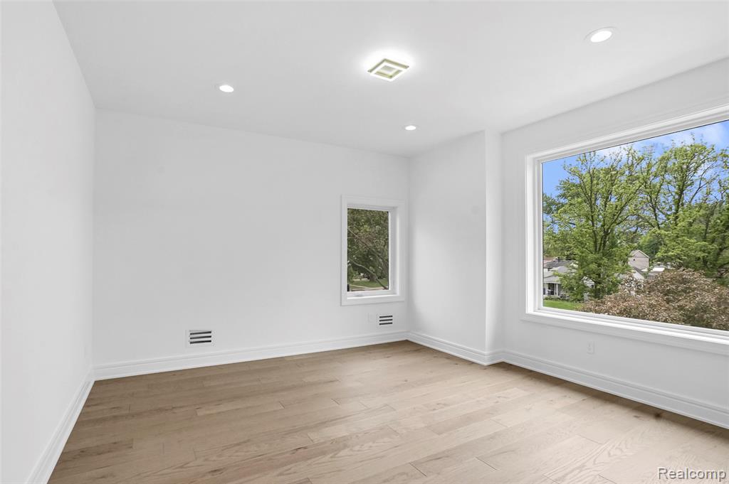 4112 ELMHURST Avenue, Royal Oak, MI 48073 — Photo 46
