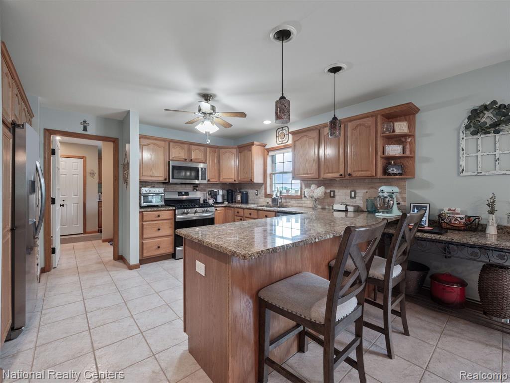 391 MCINTOSH, Almont, MI 48003 — Photo 20