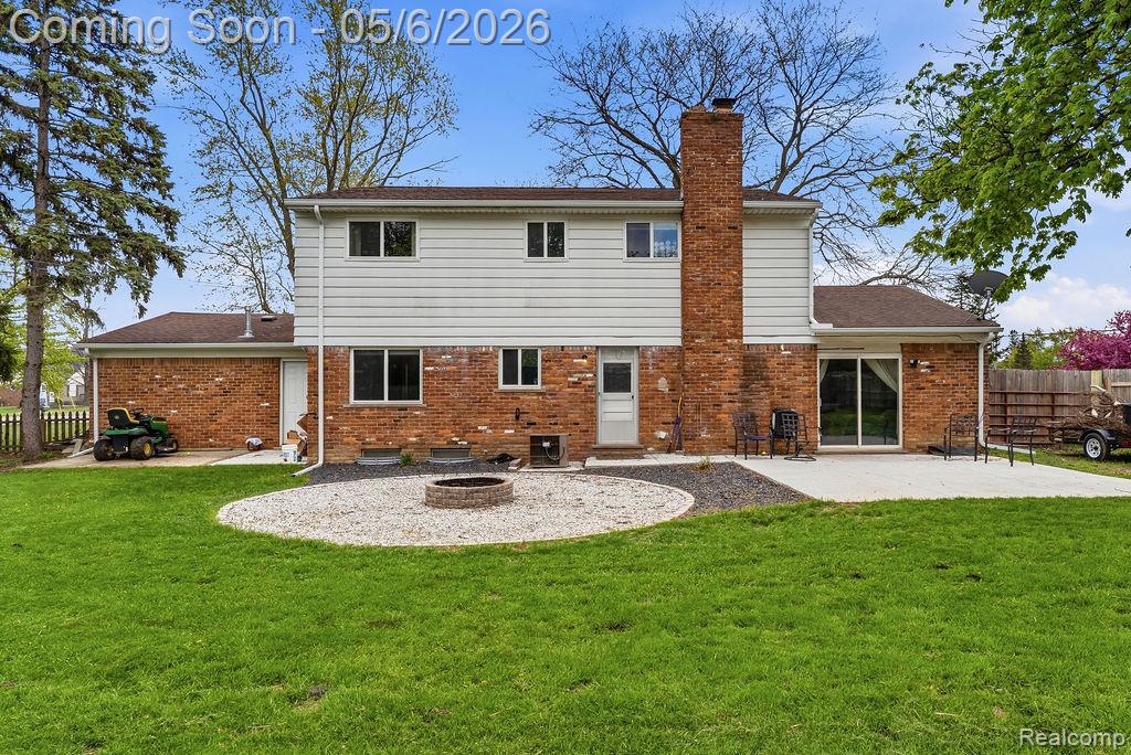 2049 E Hill Road, Grand Blanc, MI 48439 — Photo 39