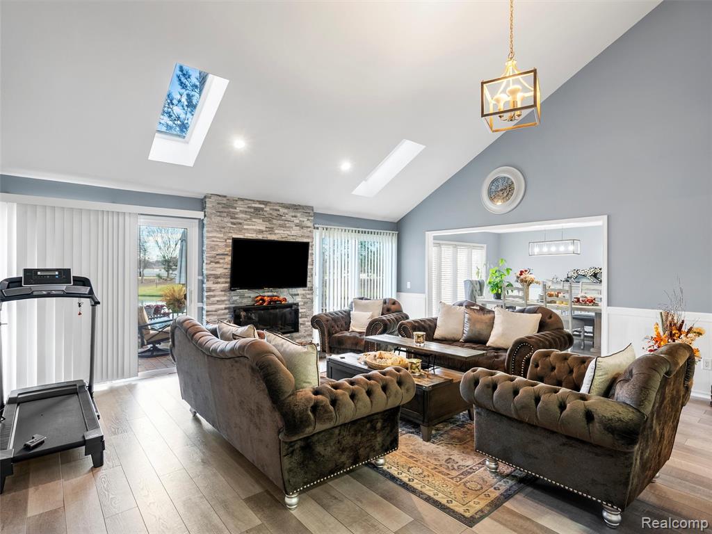 43043 W Kirkwood Drive, Clinton Twp, MI 48038 — Photo 4