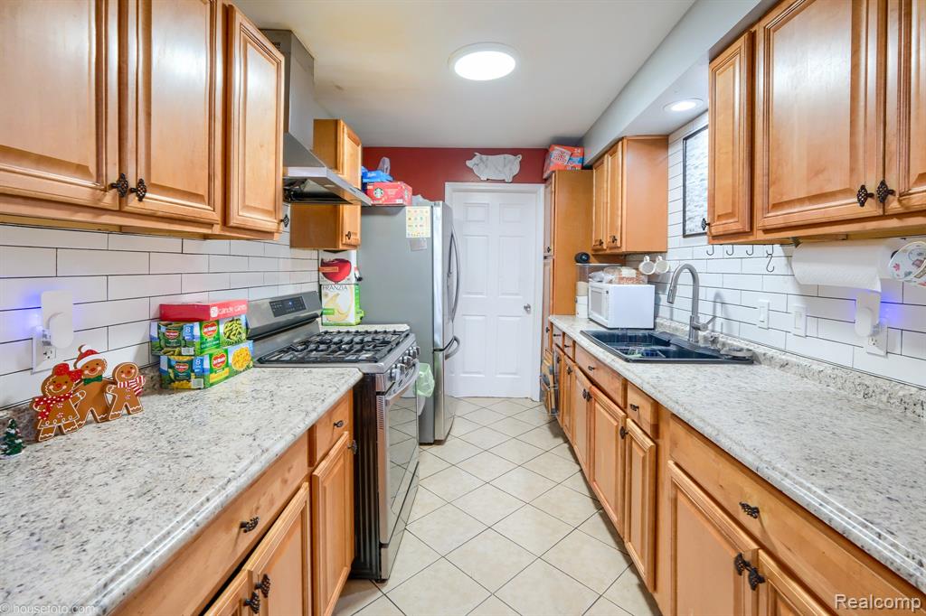 730 Stirling Street, Pontiac, MI 48340 — Photo 13