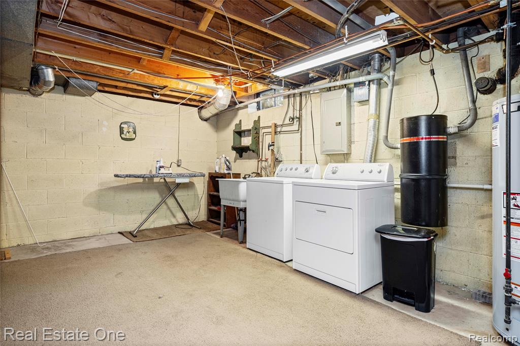 1675 Ledbury Drive, Bloomfield Hills, MI 48304 — Photo 42