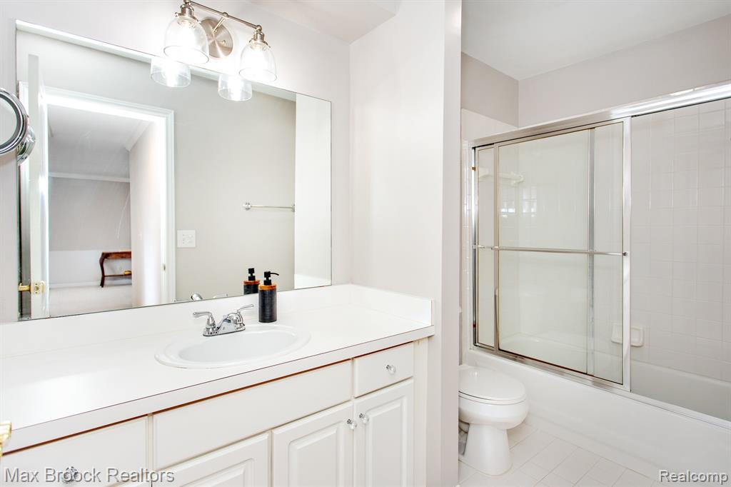 444 Chester Street, 420, Birmingham, MI 48009 — Photo 23