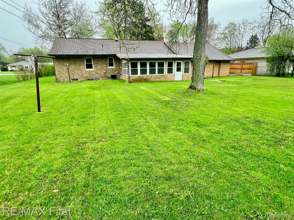 5721 WRIGHT Drive, Troy, MI 48098 — Photo 25