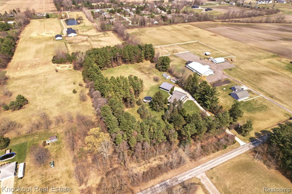 9239 Lange Road, Birch Run, MI 48415 — Photo 65