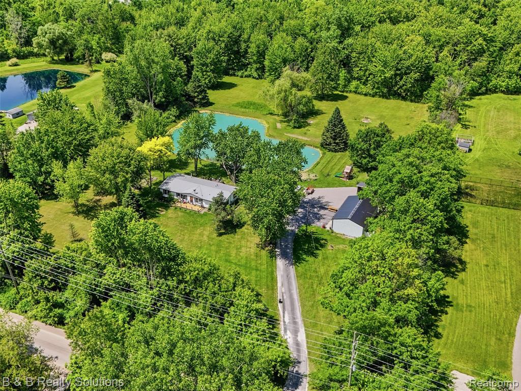 60455 Bates Road, New Haven, MI 48048 — Photo 13