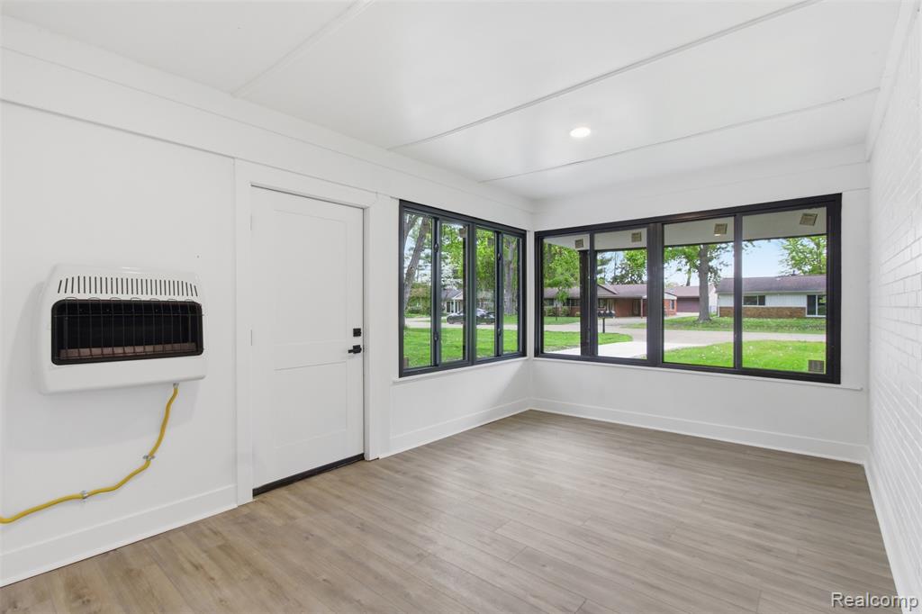 2483 Walce Drive, West Bloomfield, MI 48324 — Photo 11