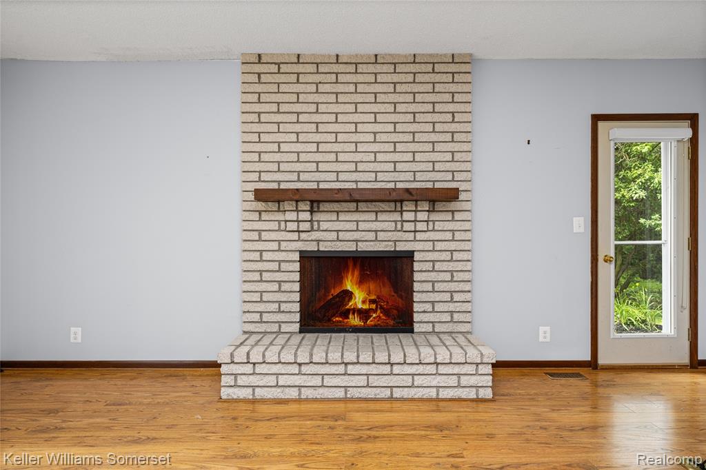 33614 Lakeview Street, New Baltimore, MI 48047 — Photo 32