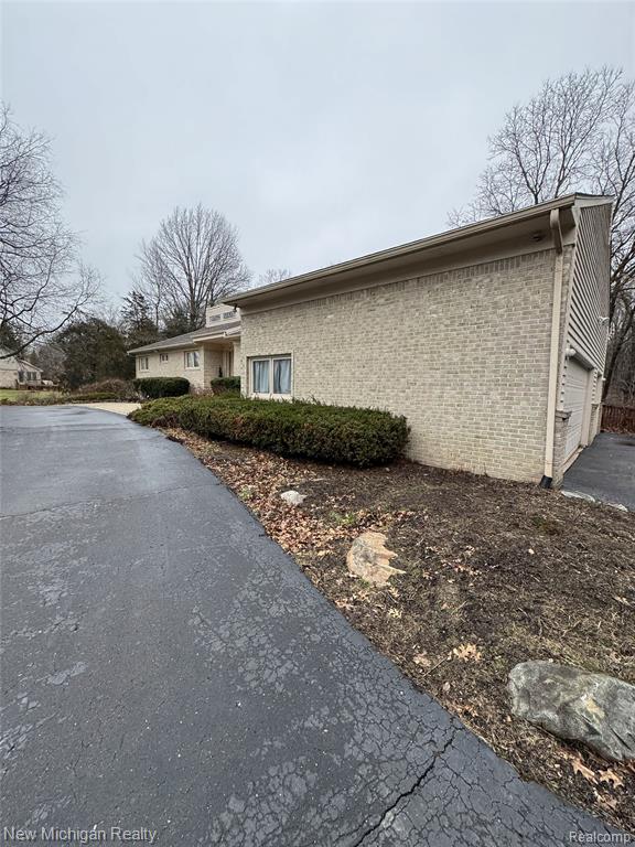3989 S Shore Drive, Commerce Twp, MI 48382 — Photo 65