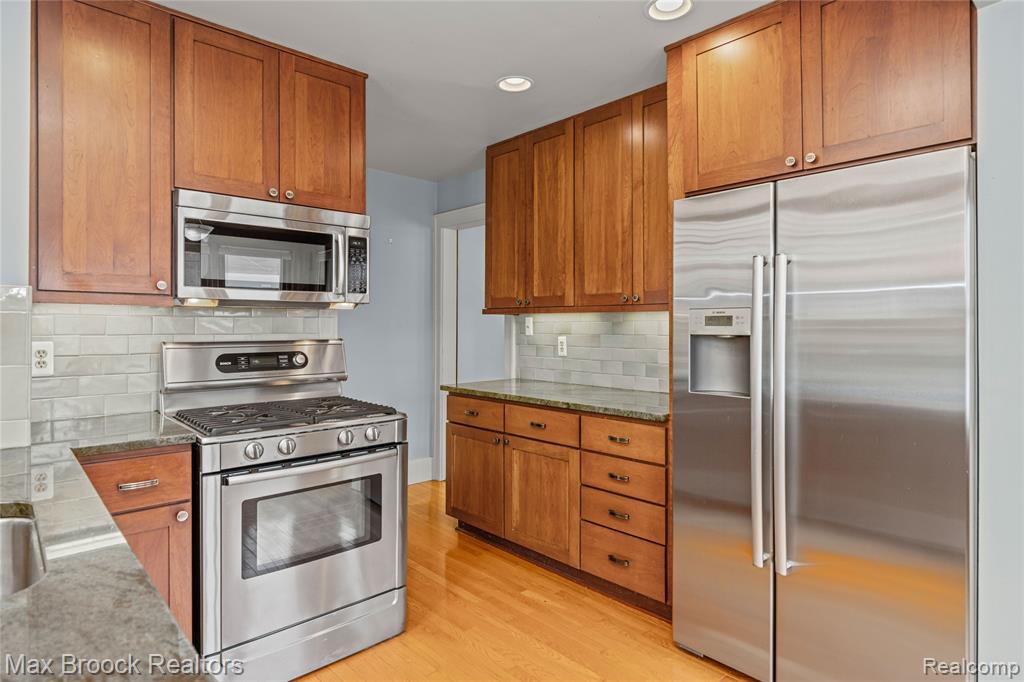 6053 Yinger Avenue, Dearborn, MI 48126 — Photo 21
