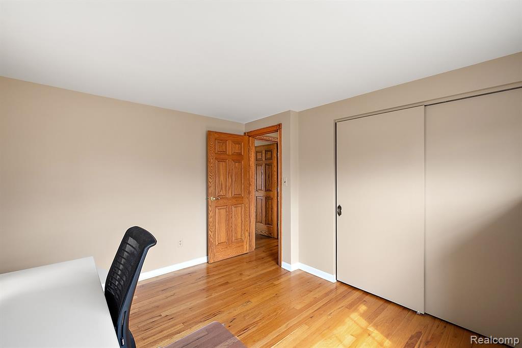 4366 Ardmore Drive, Bloomfield Hills, MI 48302 — Photo 33