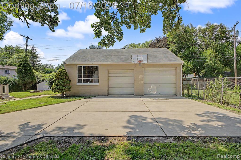 4124 Jackson Street, Dearborn Heights, MI 48125 — Photo 3