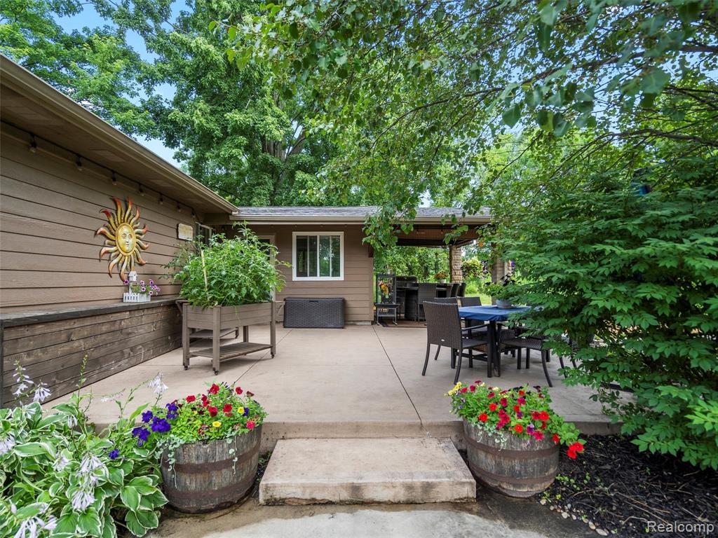 3365 Howland Road, Almont, MI 48003 — Photo 56