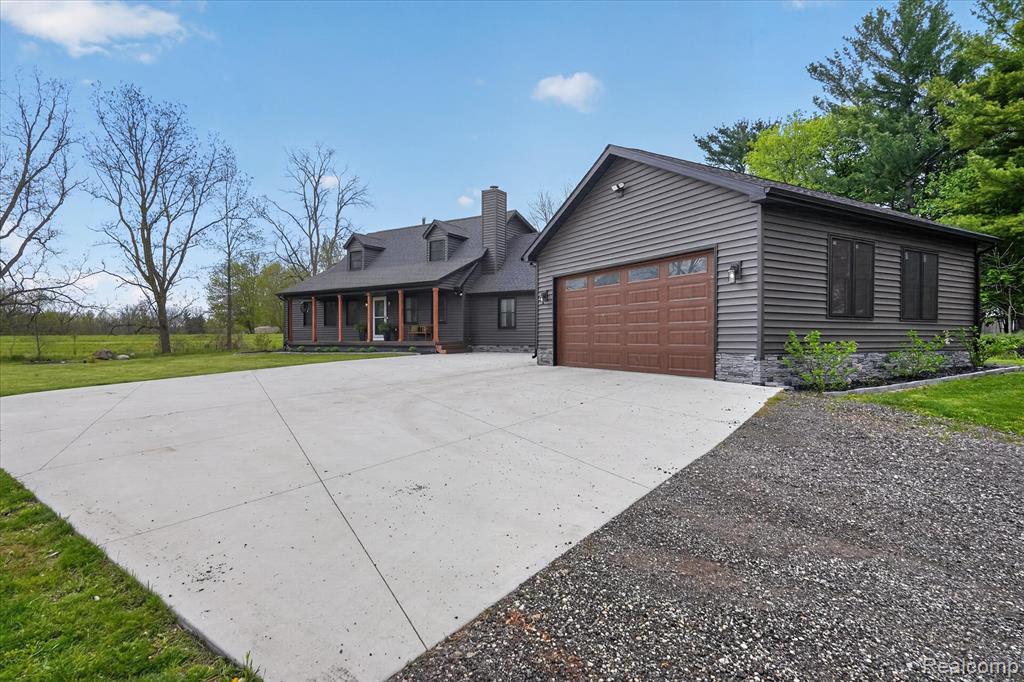 5640 Fowlerville Road, Fowlerville, MI 48836 — Photo 4