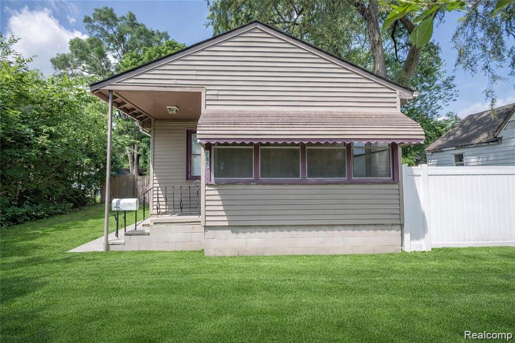 785 Kenilworth Avenue, Pontiac, MI 48340 — Photo 10