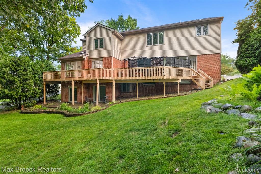 2295 Shore Hill Drive - Photo 2