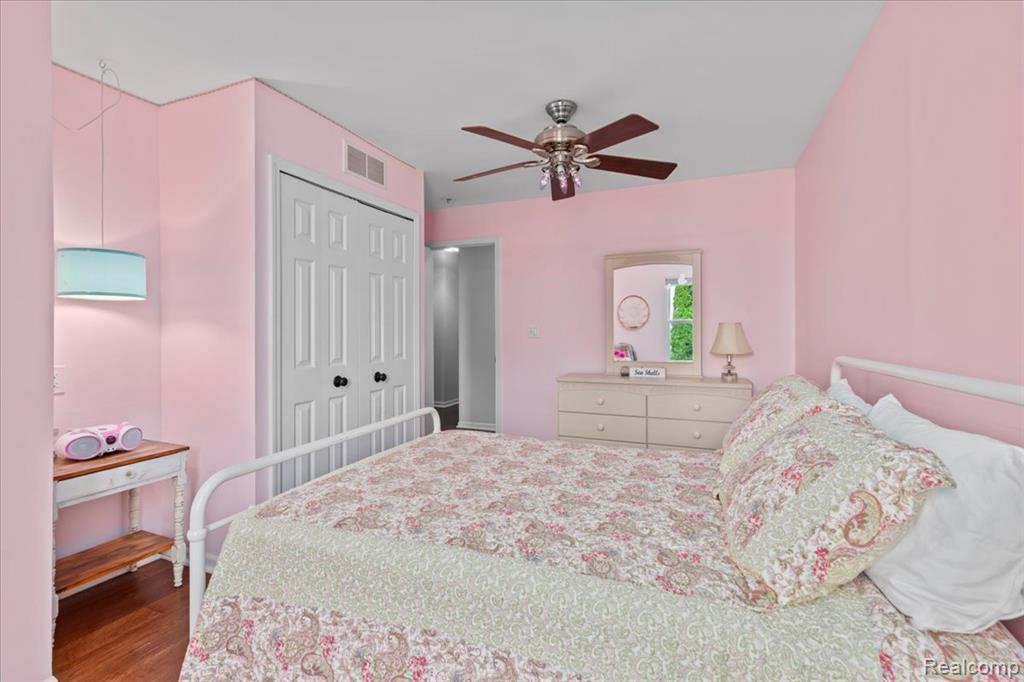 9327 Huron Park Drive, Brighton, MI 48116 — Photo 28