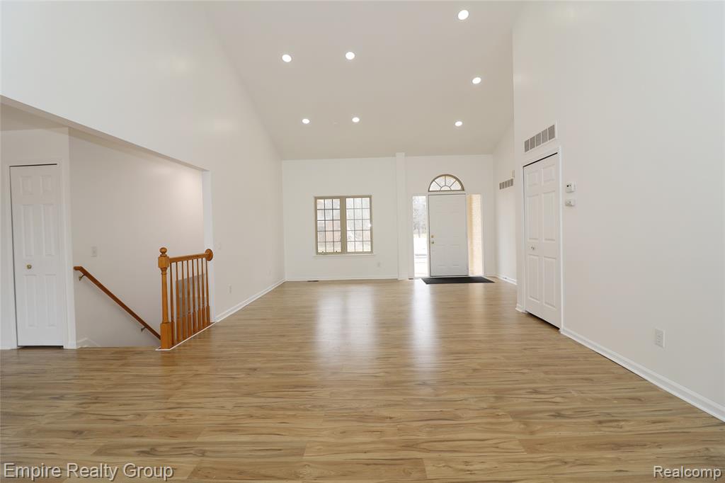41610 Conner Creek Drive, Canton, MI 48187 — Photo 8