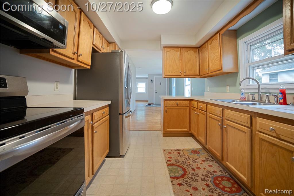 5987 Martinus Street, Haslett, MI 48840 — Photo 8
