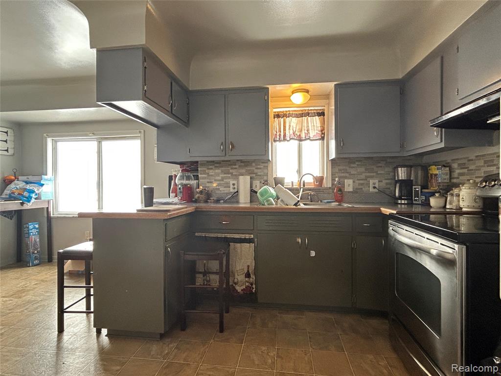 16401 Almont Road, Allenton, MI 48002 — Photo 18